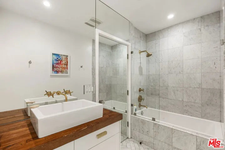 1523 1/2 N Doheny Drive, Los Angeles, California 90069
