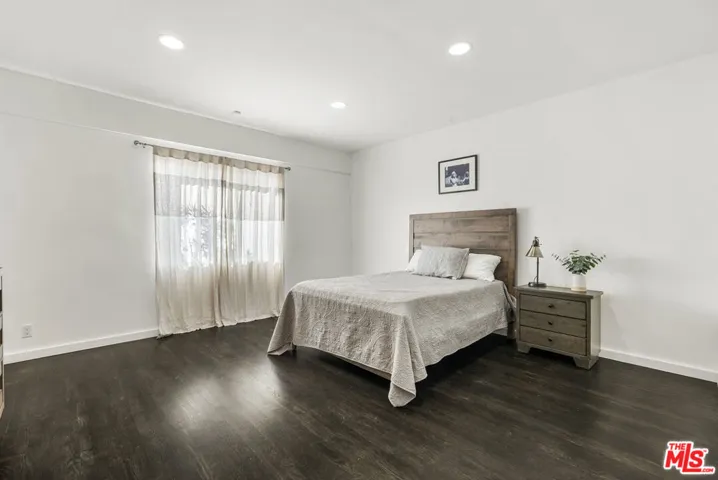 1523 1/2 N Doheny Drive, Los Angeles, California 90069