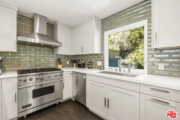 1523 1/2 N Doheny Drive, Los Angeles, California 90069