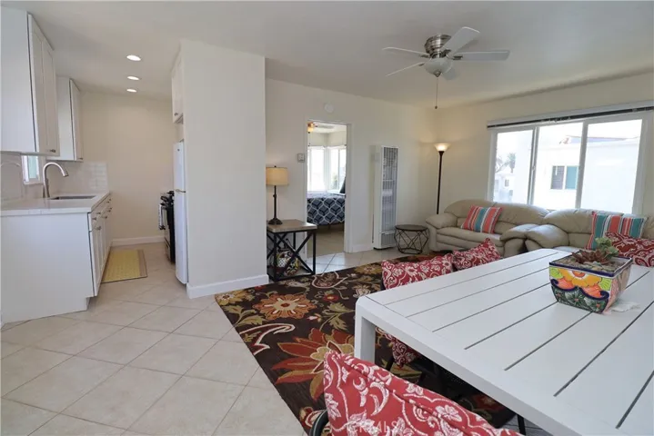 330 Avenida Cabrillo 2, San Clemente, California 92672