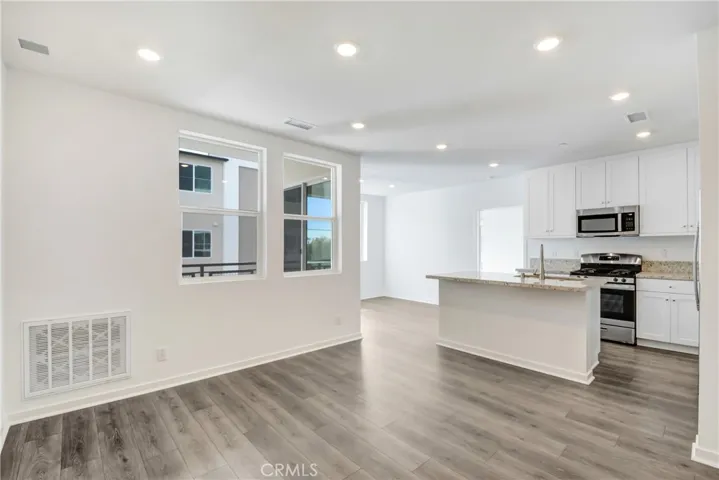 4127 E Circle Paseo 202, Ontario, California 91764