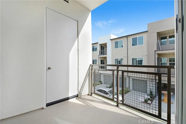 4127 E Circle Paseo 202, Ontario, California 91764
