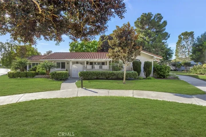 2223 Via Puerta B, Laguna Woods, California 92637