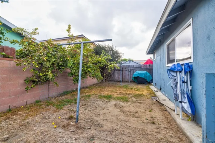 Behind Back House