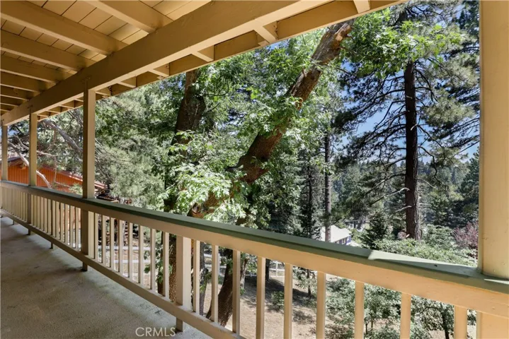 31505 Circle View, Running Springs, California 92382