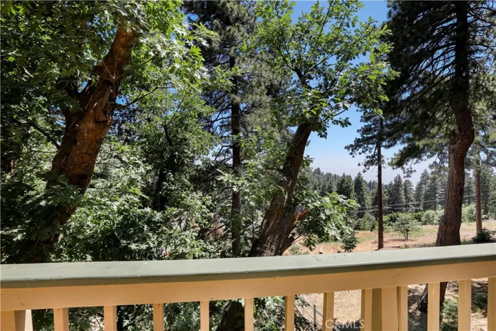 31505 Circle View, Running Springs, California 92382