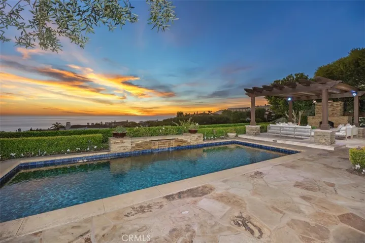 14 Gondoliers Bluff, Newport Coast, California 92657