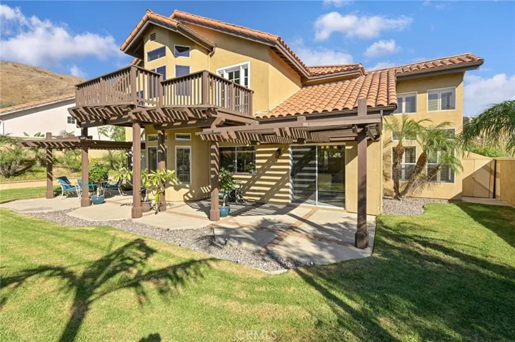 5555 Meadow Lake Lane, Yorba Linda, California 92887