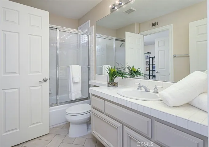 5555 Meadow Lake Lane, Yorba Linda, California 92887