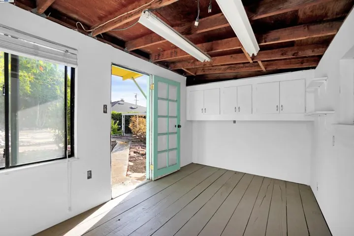 2427 Easy Street, San Leandro, California 94578