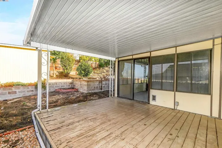 2427 Easy Street, San Leandro, California 94578