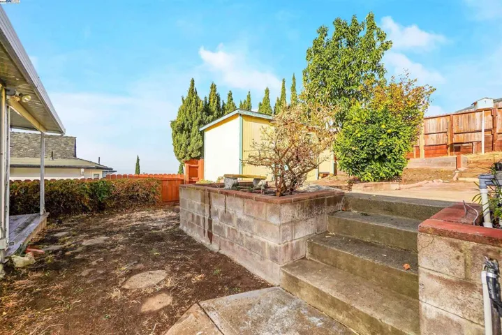 2427 Easy Street, San Leandro, California 94578