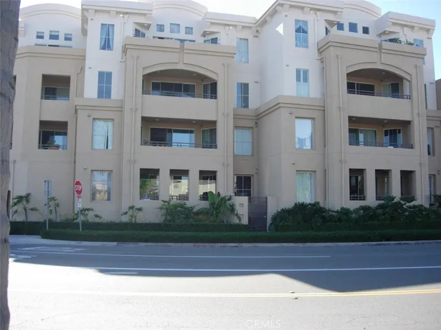 1301 Cabrillo Avenue 411, Torrance, California 90501