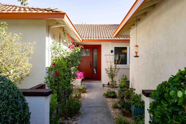 1046 Harvest Circle, Pleasanton, California 94566