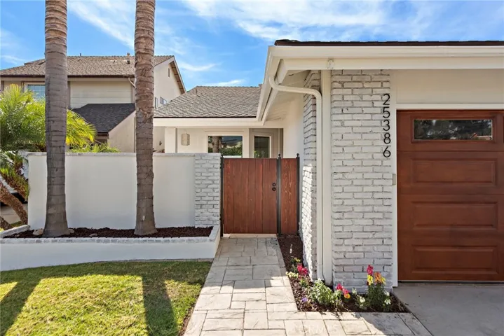 NEW front wood gate and lock