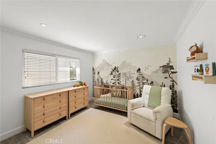 Bedroom 3 featuring walk in closet