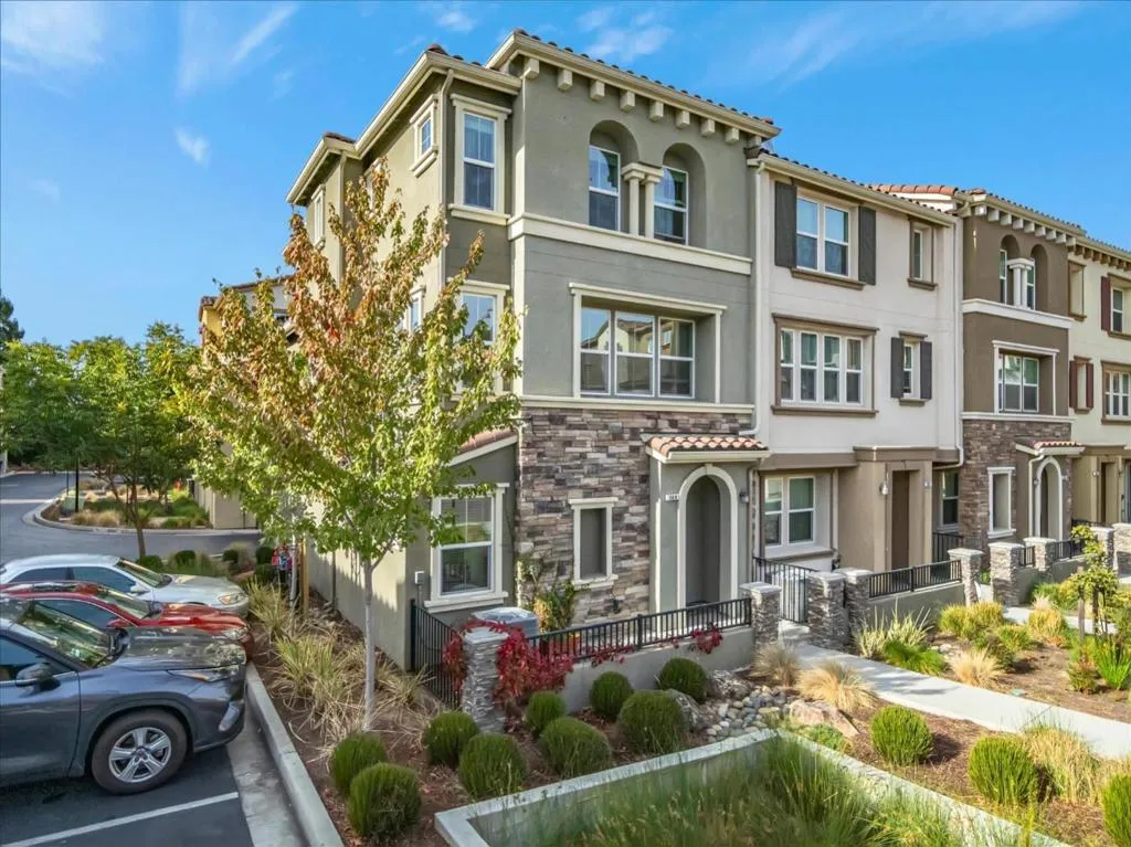 309 Fanuncio Lane, Hayward, California 94544 home-pic-40