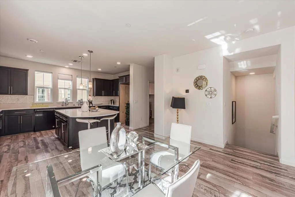 309 Fanuncio Lane, Hayward, California 94544 home-pic-15