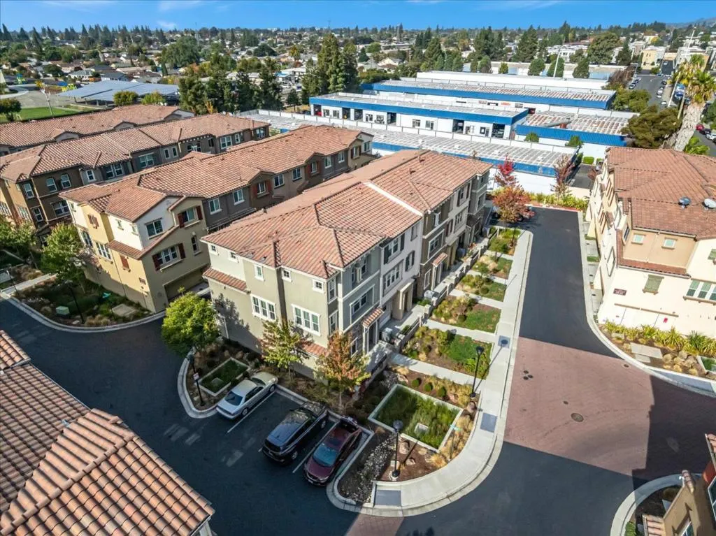 309 Fanuncio Lane, Hayward, California 94544 home-pic-43