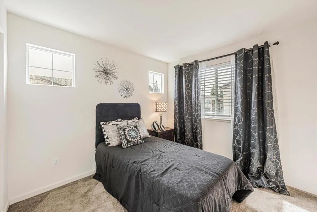 309 Fanuncio Lane, Hayward, California 94544 home-pic-24