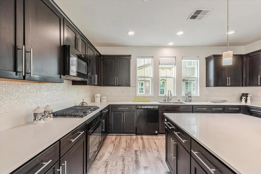 309 Fanuncio Lane, Hayward, California 94544 home-pic-7