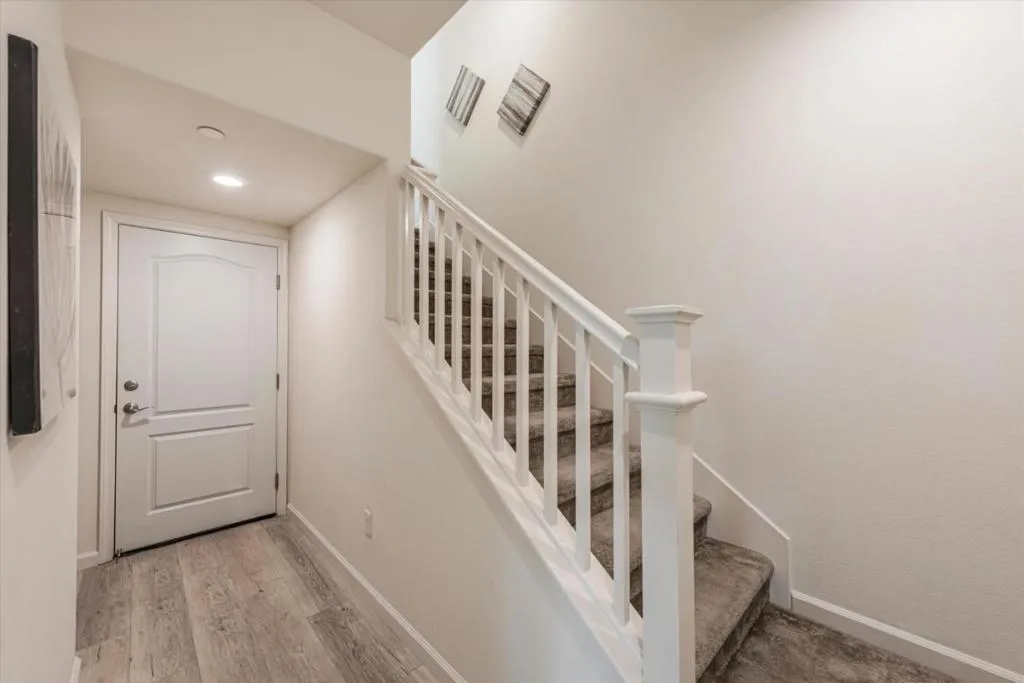 309 Fanuncio Lane, Hayward, California 94544 home-pic-58