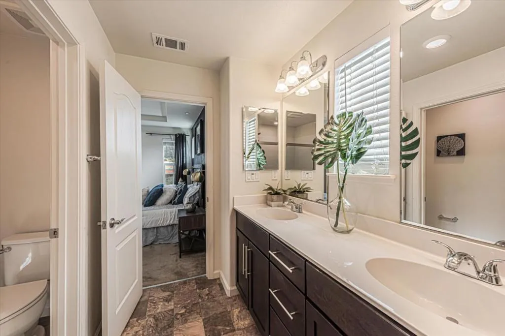 309 Fanuncio Lane, Hayward, California 94544 home-pic-29