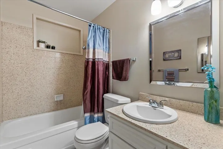 1249 Roosevelt Street, Escondido, California 92027