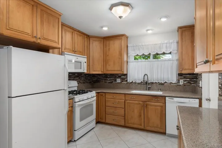 1249 Roosevelt Street, Escondido, California 92027