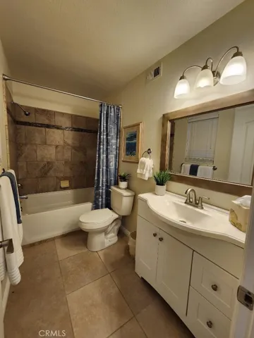 2nd Master Bathroom