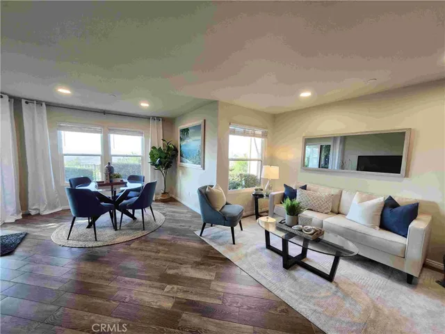 Living/Dining Area
With Views