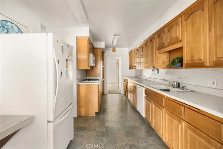 2102 E Napa Place, Anaheim, California 92806