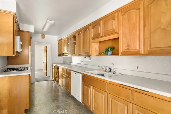 2102 E Napa Place, Anaheim, California 92806