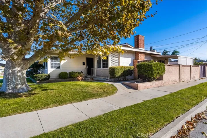 2102 E Napa Place, Anaheim, California 92806