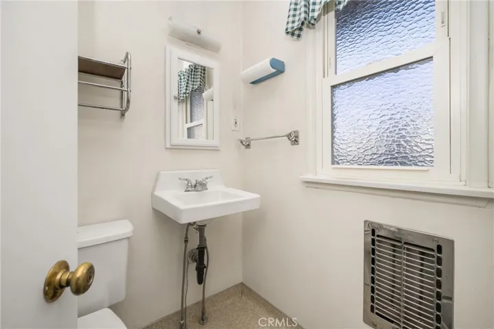 2102 E Napa Place, Anaheim, California 92806