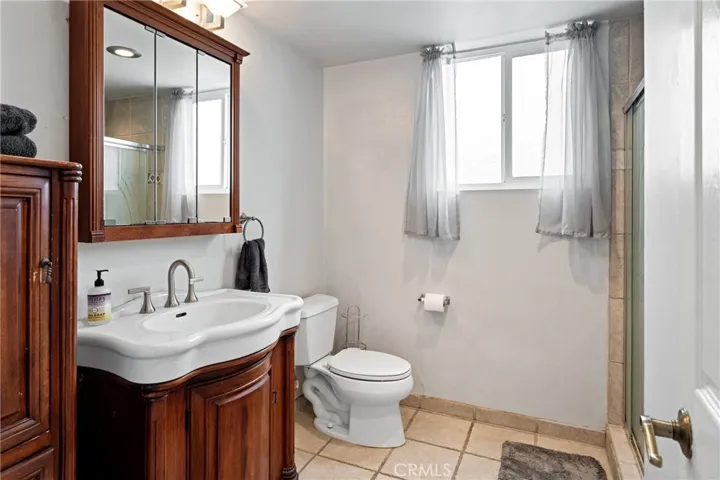 16862 Roxdale Drive, Yorba Linda, California 92886