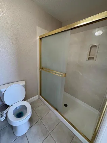 702 Whitney Court, Los Banos, California 93635
