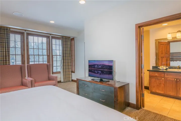 40671 Village 10b, Big Bear, California 92315