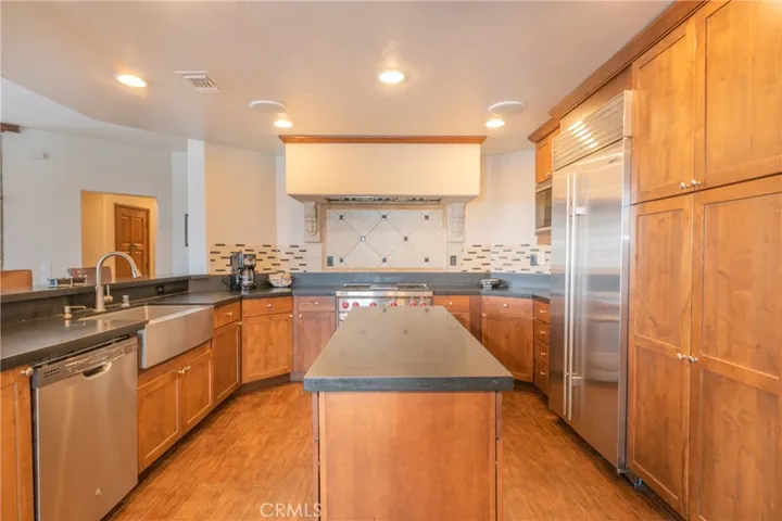 40671 Village 10b, Big Bear, California 92315