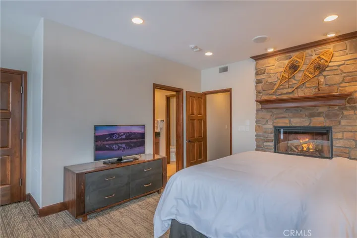 40671 Village 10b, Big Bear, California 92315