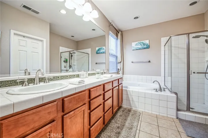 991 Rosewood Avenue, Sanger, California 93657