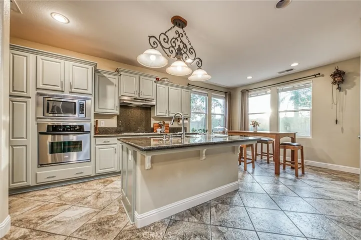 991 Rosewood Avenue, Sanger, California 93657