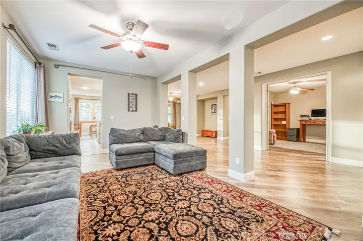991 Rosewood Avenue, Sanger, California 93657