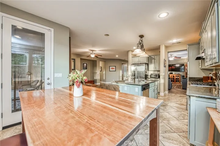 991 Rosewood Avenue, Sanger, California 93657