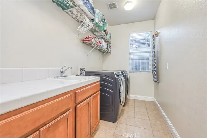 991 Rosewood Avenue, Sanger, California 93657