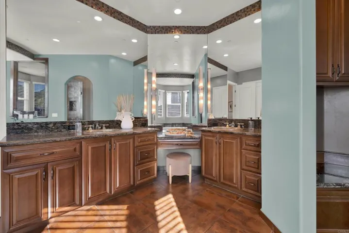 9728 Valley Ranch Road, El Cajon, California 92021