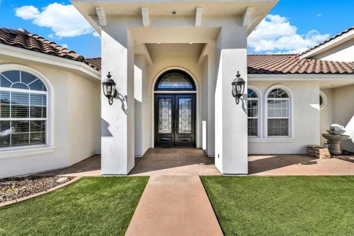 9728 Valley Ranch Road, El Cajon, California 92021