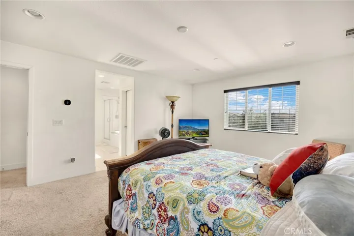 7035 Terrapin Way, Eastvale, California 92880