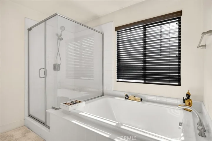 soaking tub