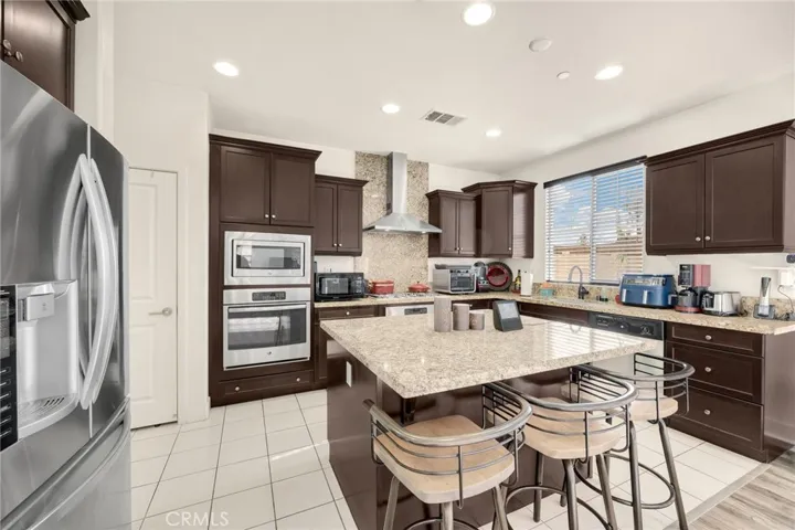 7035 Terrapin Way, Eastvale, California 92880